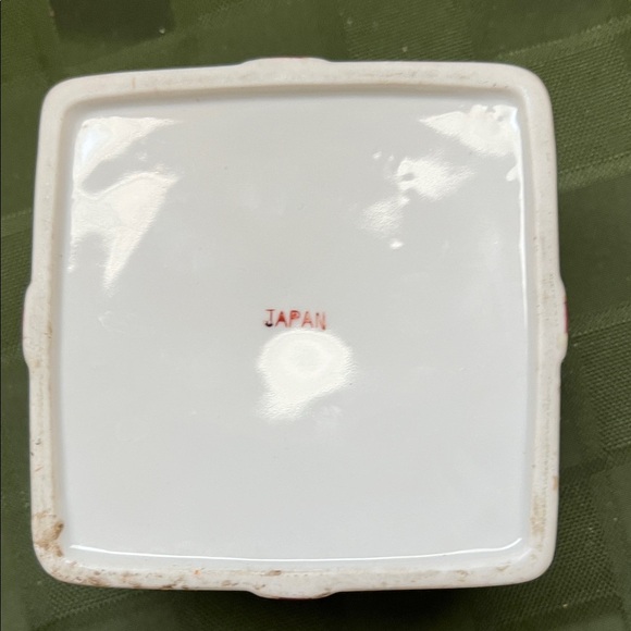 CERAMIC CHRISTMAS PRESENT
CANDY DISH - Picture 7 of 9